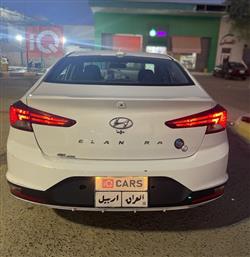 هیوندای ئەلەنترا